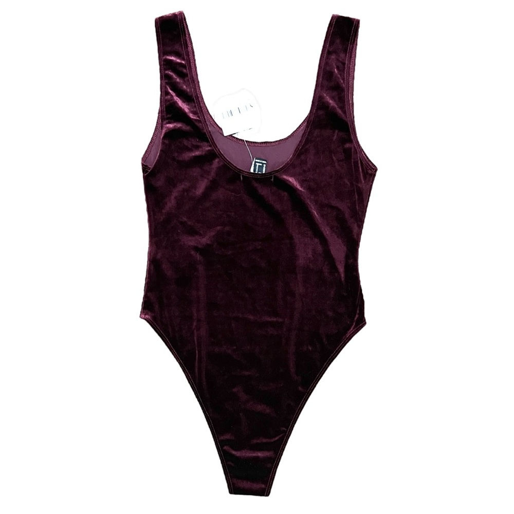 SOLD- NWT Forever 21 Burgundy Velvet Bodysuit Size Medium - Picture 2 of 7